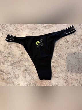 VS PINK HALLOWEEN PANTY Cat Witch Hat Large Thong NWT